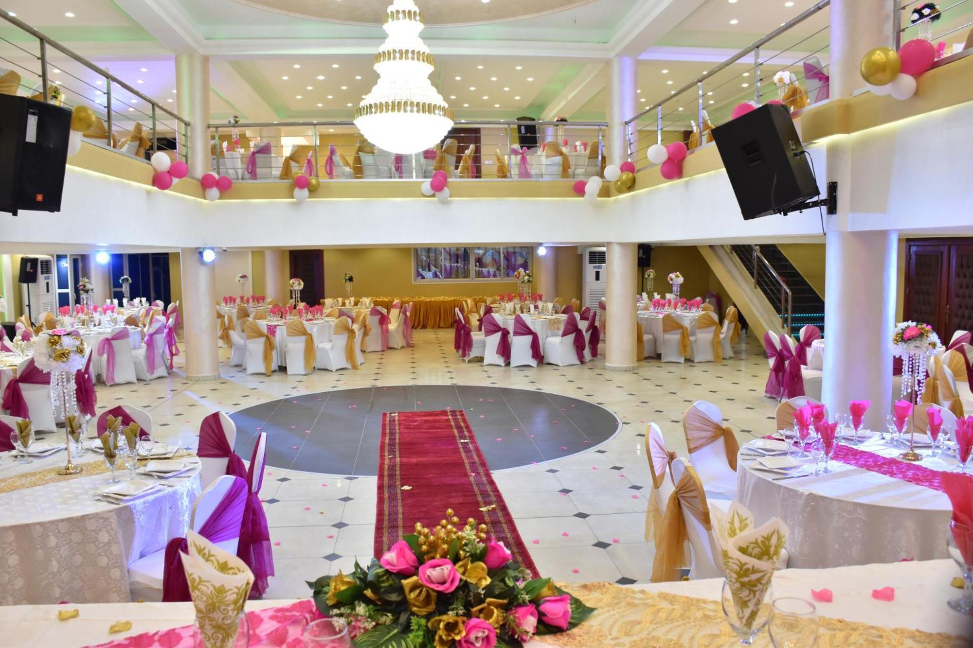Safyad Hotel Яунде Экстерьер фото