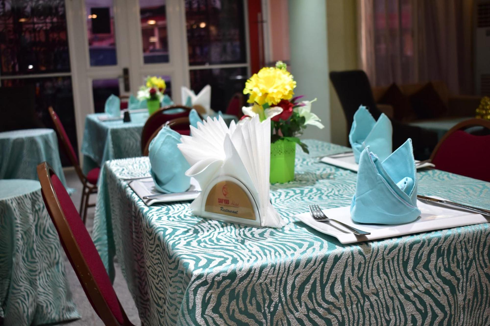 Safyad Hotel Яунде Экстерьер фото