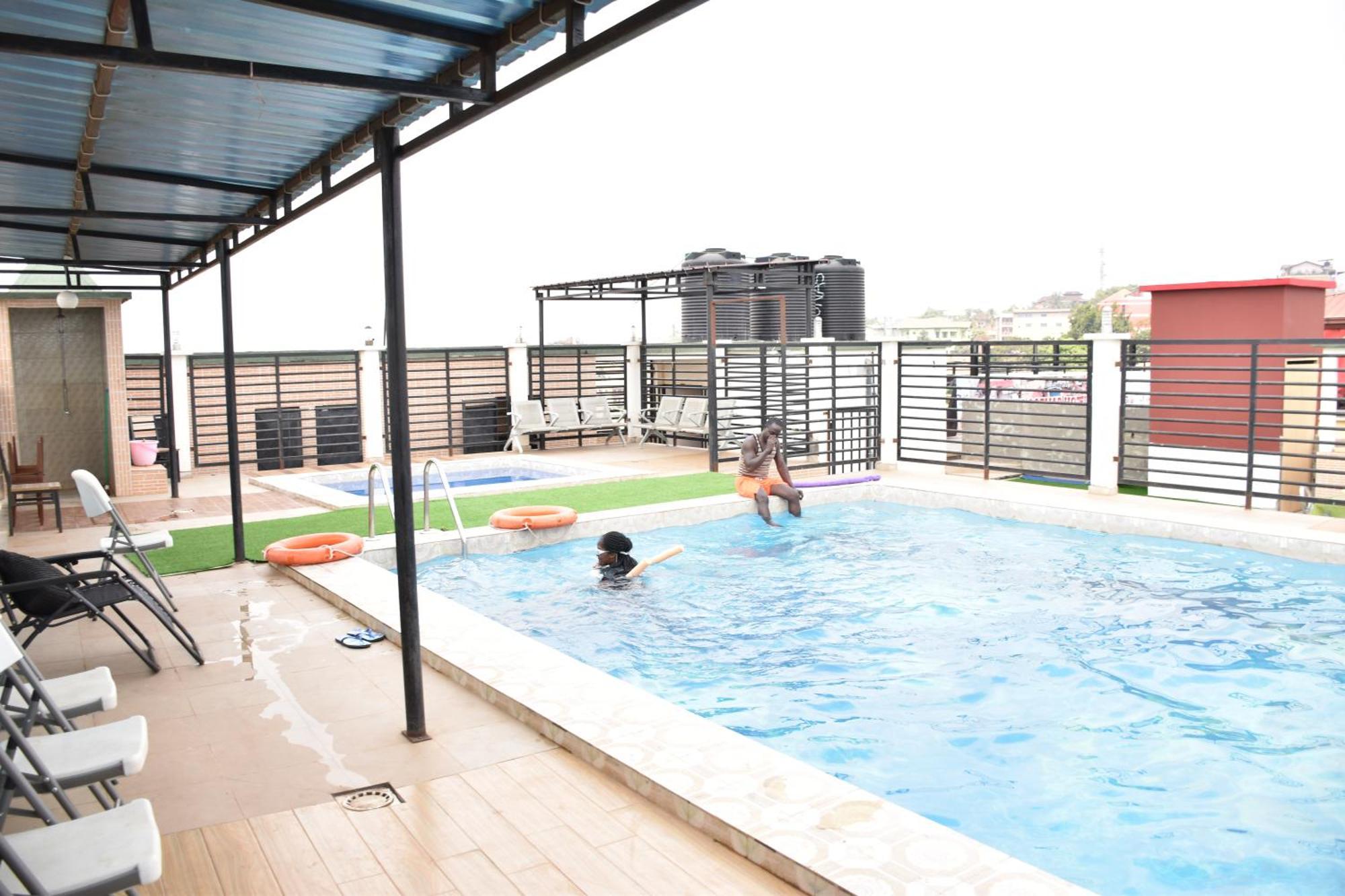 Safyad Hotel Яунде Экстерьер фото