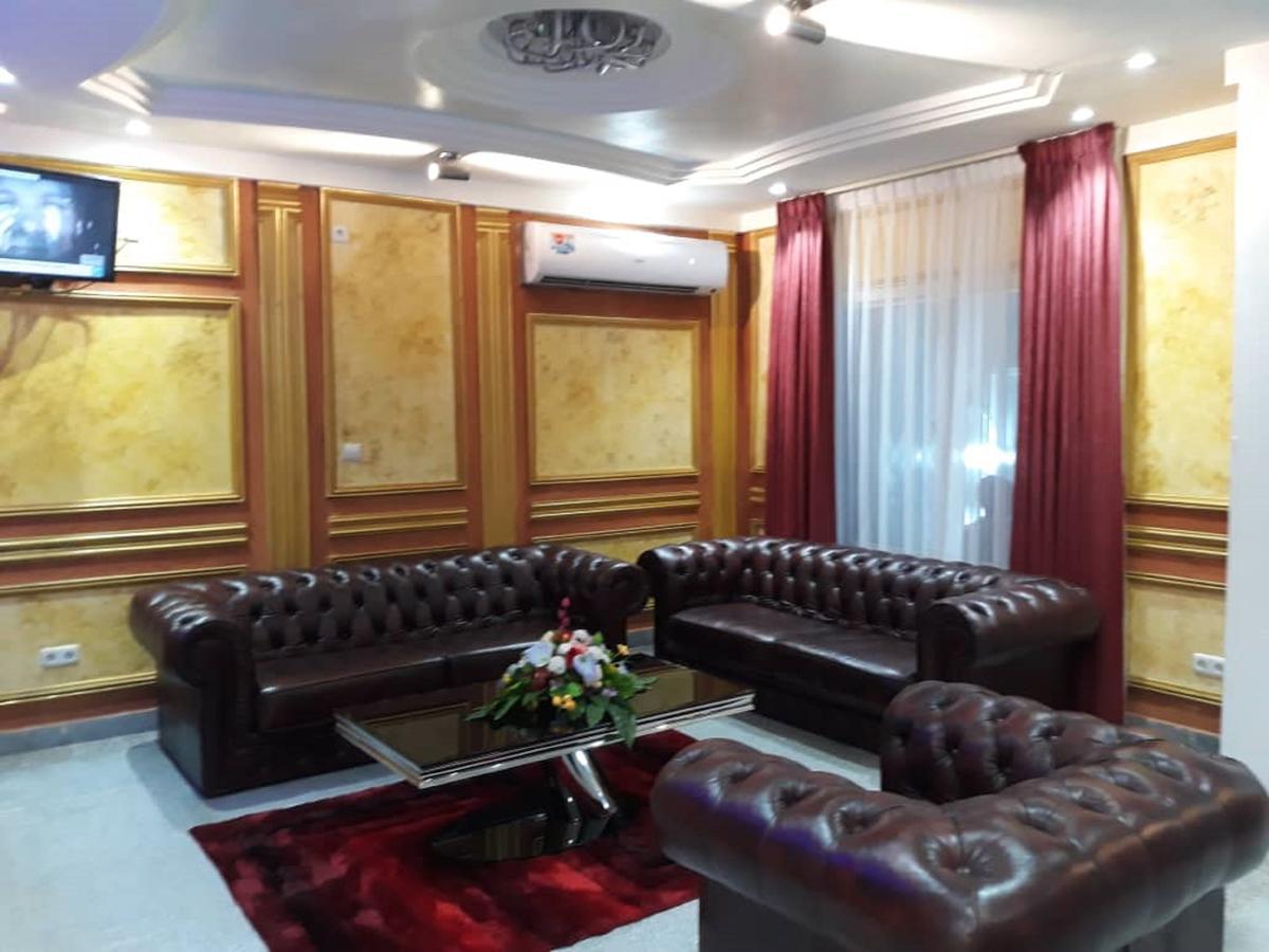 Safyad Hotel Яунде Экстерьер фото