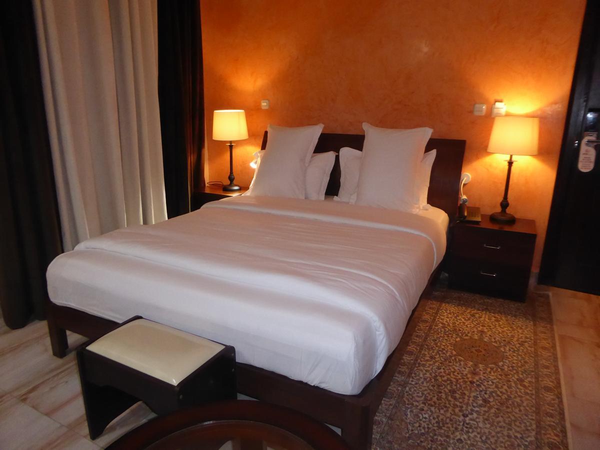 Safyad Hotel Яунде Экстерьер фото